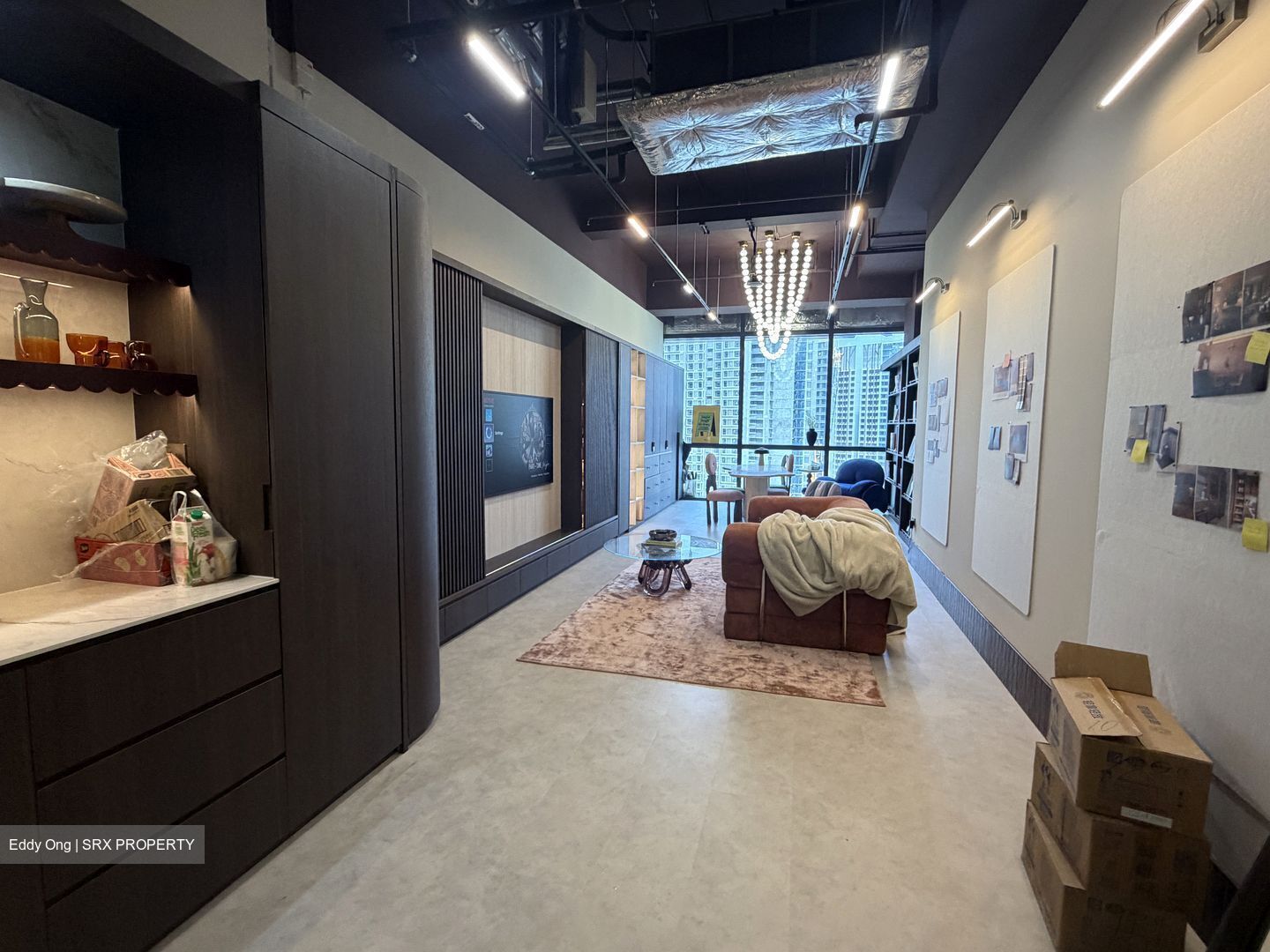 Woods Square (D25), Office #632392971